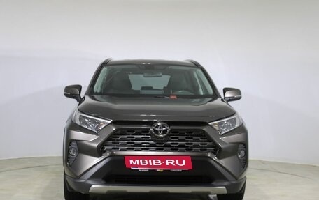 Toyota RAV4, 2020 год, 3 450 000 рублей, 2 фотография