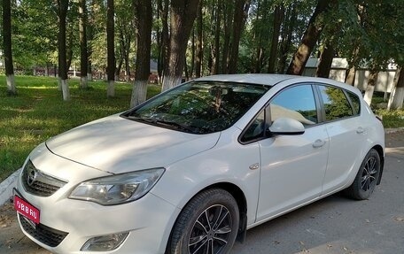 Opel Astra J, 2011 год, 915 000 рублей, 1 фотография