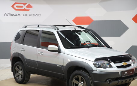 Chevrolet Niva I рестайлинг, 2018 год, 780 000 рублей, 3 фотография