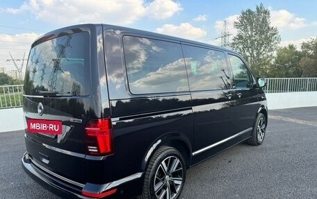 Volkswagen Multivan T6 рестайлинг, 2020 год, 6 850 000 рублей, 2 фотография