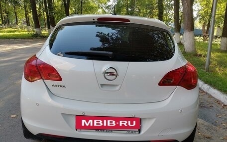 Opel Astra J, 2011 год, 915 000 рублей, 6 фотография