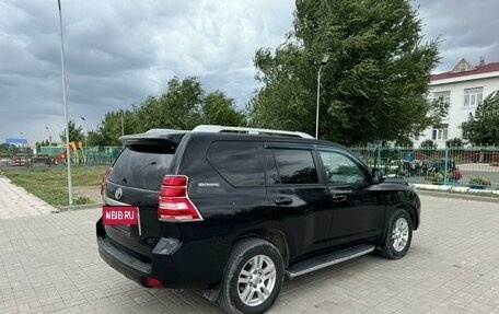 Toyota Land Cruiser Prado 150 рестайлинг 2, 2011 год, 2 000 000 рублей, 4 фотография