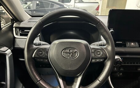 Toyota RAV4, 2022 год, 3 985 000 рублей, 17 фотография