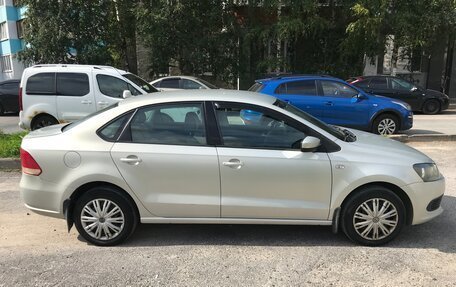 Volkswagen Polo VI (EU Market), 2012 год, 735 000 рублей, 2 фотография