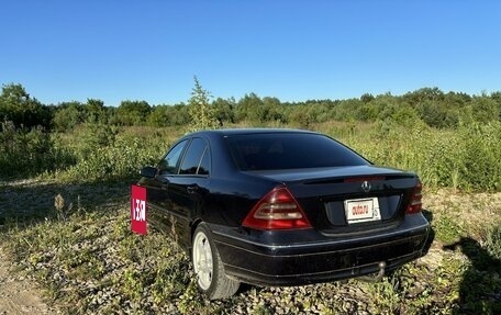 Mercedes-Benz C-Класс, 2003 год, 550 000 рублей, 4 фотография