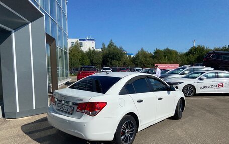 Chevrolet Cruze II, 2011 год, 649 000 рублей, 5 фотография