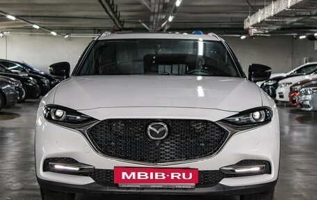 Mazda CX-4, 2023 год, 3 199 000 рублей, 2 фотография