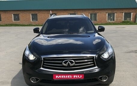 Infiniti QX70, 2016 год, 3 550 000 рублей, 1 фотография