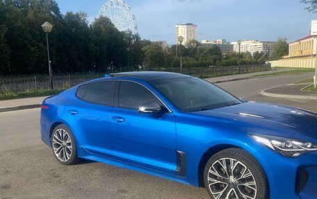 KIA Stinger I, 2018 год, 2 750 000 рублей, 3 фотография