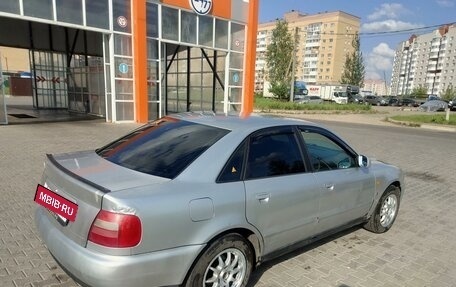 Audi A4, 1996 год, 290 000 рублей, 4 фотография