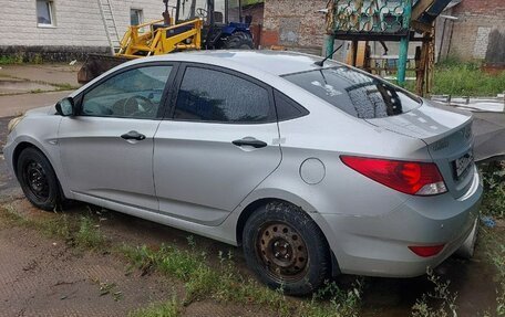 Hyundai Solaris II рестайлинг, 2013 год, 800 700 рублей, 2 фотография