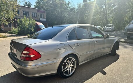 Mercedes-Benz E-Класс, 2004 год, 820 000 рублей, 5 фотография