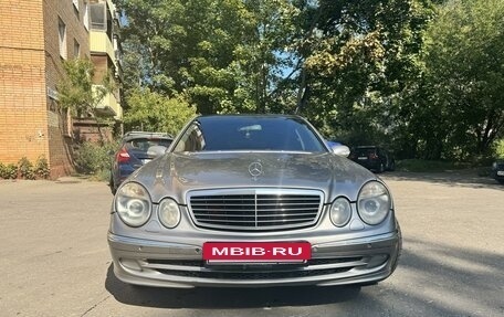 Mercedes-Benz E-Класс, 2004 год, 820 000 рублей, 2 фотография