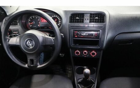 Volkswagen Polo VI (EU Market), 2011 год, 699 000 рублей, 9 фотография