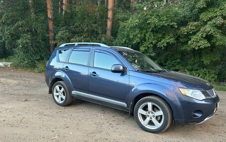 Mitsubishi Outlander III рестайлинг 3, 2008 год, 1 100 000 рублей, 2 фотография