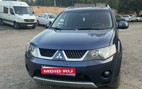 Mitsubishi Outlander III рестайлинг 3, 2008 год, 1 100 000 рублей, 4 фотография