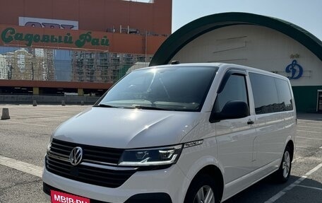 Volkswagen Multivan T6 рестайлинг, 2021 год, 7 000 000 рублей, 5 фотография