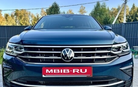 Volkswagen Tiguan II, 2021 год, 3 555 000 рублей, 3 фотография