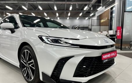 Toyota Camry, 2024 год, 3 900 000 рублей, 6 фотография