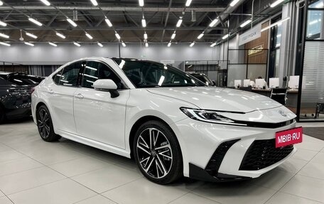 Toyota Camry, 2024 год, 3 900 000 рублей, 2 фотография