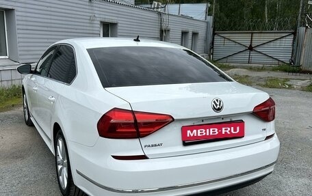 Volkswagen Passat B8 рестайлинг, 2015 год, 1 890 000 рублей, 7 фотография