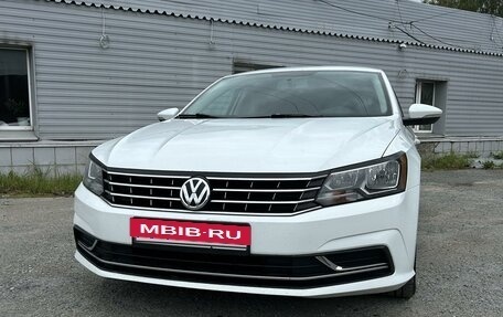 Volkswagen Passat B8 рестайлинг, 2015 год, 1 890 000 рублей, 2 фотография