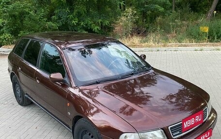 Audi A4, 1996 год, 620 000 рублей, 3 фотография