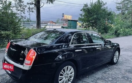 Chrysler 300C II, 2012 год, 1 590 000 рублей, 5 фотография