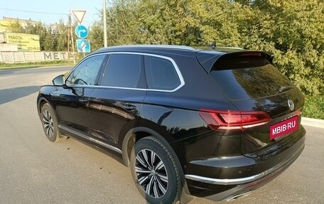 Volkswagen Touareg III, 2019 год, 4 800 000 рублей, 4 фотография