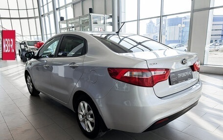 KIA Rio III рестайлинг, 2013 год, 964 000 рублей, 7 фотография