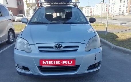 Toyota Corolla, 2004 год, 340 000 рублей, 2 фотография