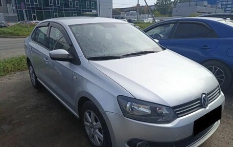 Volkswagen Polo VI (EU Market), 2013 год, 1 030 000 рублей, 1 фотография