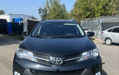 Toyota RAV4, 2012 год, 2 100 000 рублей, 2 фотография