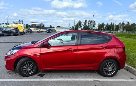 Hyundai Solaris II рестайлинг, 2012 год, 900 000 рублей, 4 фотография