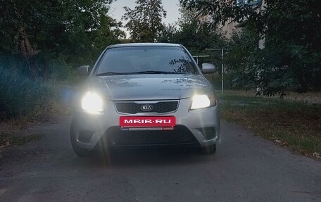 KIA Rio II, 2010 год, 795 000 рублей, 3 фотография