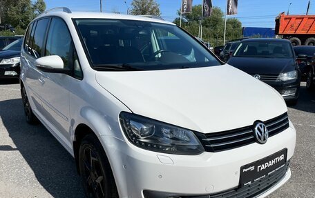 Volkswagen Touran III, 2011 год, 1 449 000 рублей, 3 фотография