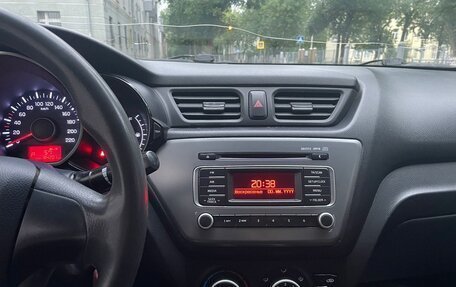 KIA Rio III рестайлинг, 2013 год, 800 000 рублей, 9 фотография