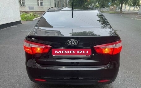 KIA Rio III рестайлинг, 2013 год, 800 000 рублей, 2 фотография