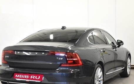 Volvo S90 II рестайлинг, 2017 год, 3 250 000 рублей, 2 фотография