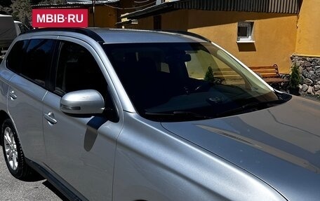 Mitsubishi Outlander III рестайлинг 3, 2013 год, 1 500 000 рублей, 4 фотография