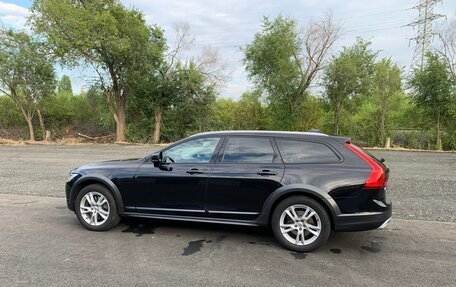 Volvo V90 Cross Country I рестайлинг, 2018 год, 3 350 000 рублей, 4 фотография