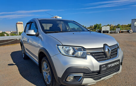 Renault Logan II, 2019 год, 1 124 000 рублей, 3 фотография