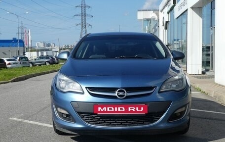 Opel Astra J, 2013 год, 959 000 рублей, 2 фотография