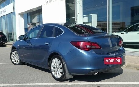 Opel Astra J, 2013 год, 959 000 рублей, 6 фотография