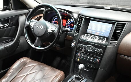 Infiniti FX II, 2008 год, 2 050 000 рублей, 13 фотография