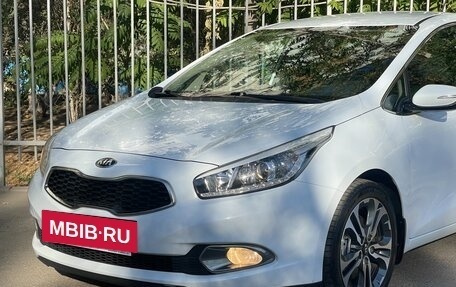 KIA cee'd III, 2014 год, 1 380 000 рублей, 2 фотография