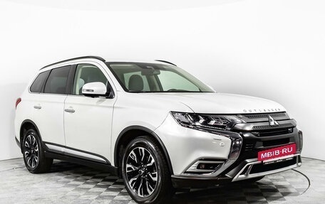 Mitsubishi Outlander III рестайлинг 3, 2021 год, 2 949 667 рублей, 3 фотография