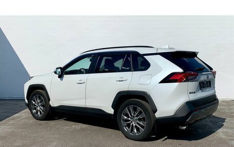 Toyota RAV4, 2022 год, 3 990 000 рублей, 7 фотография