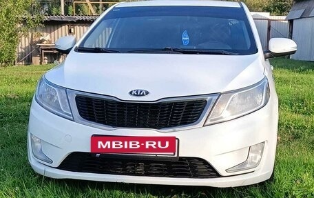 KIA Rio III рестайлинг, 2013 год, 950 000 рублей, 4 фотография