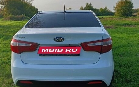 KIA Rio III рестайлинг, 2013 год, 950 000 рублей, 9 фотография